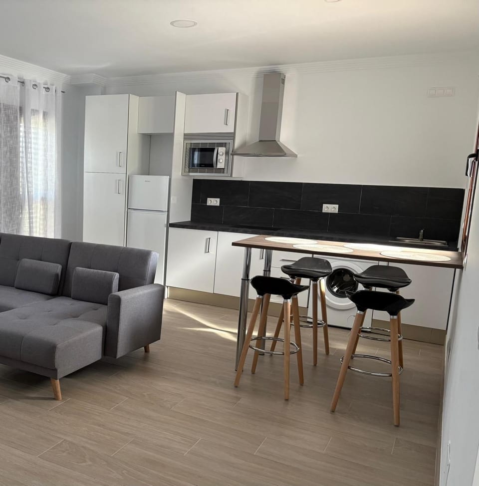 Kitchen or kitchenette, Living room