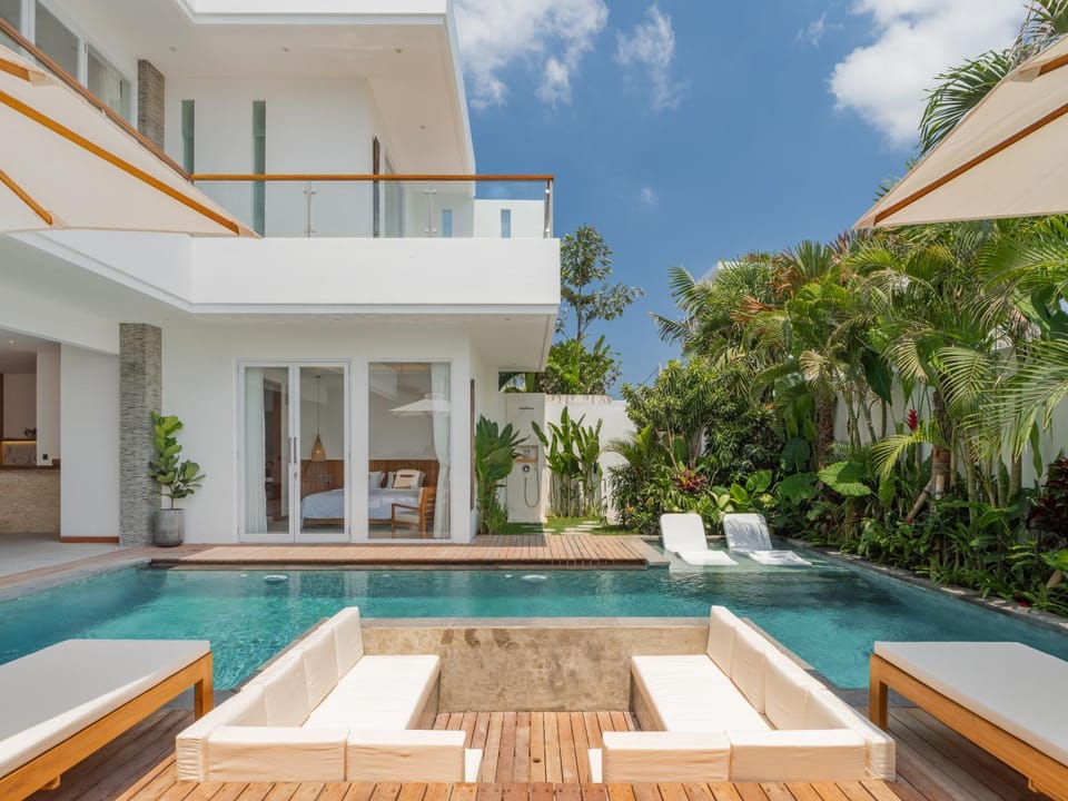 Garden, Swimming pool