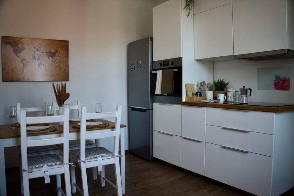 Dining area, oven, stove, kitchen
