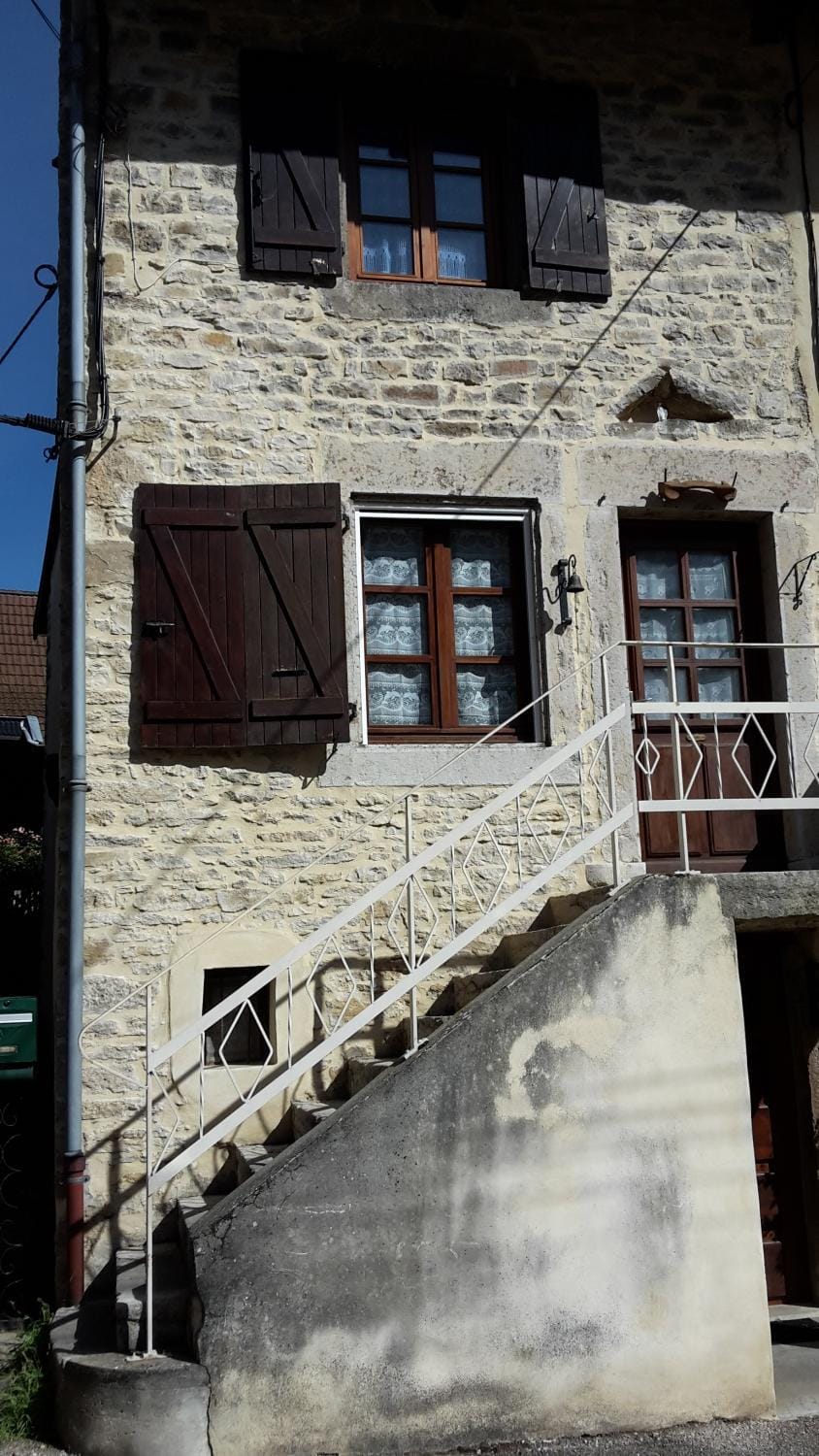 Le Rucher Vertroland House in Auvergne-Rhône-Alpes