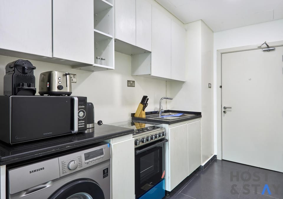 Bright Studio in Loreto DAMAC Hills - Pet-Friendly Apartment in Dubai