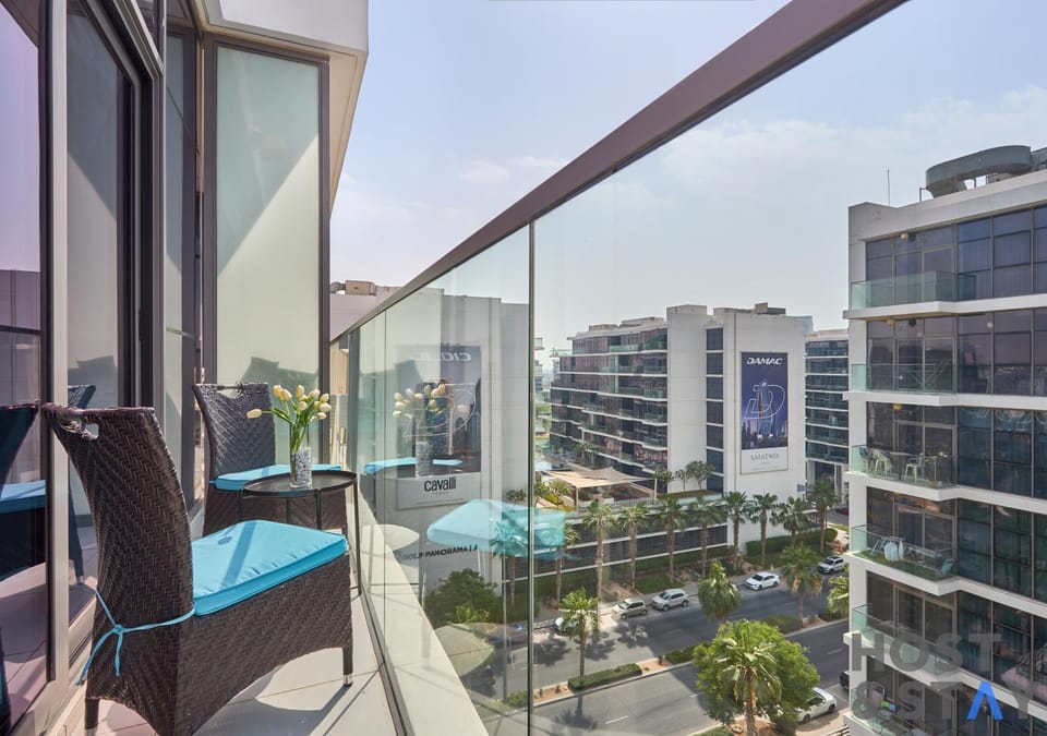 Bright Studio in Loreto DAMAC Hills - Pet-Friendly Apartment in Dubai