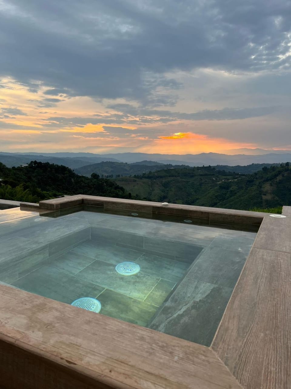 Natural landscape, Hot Tub, Mountain view, Pool view, Sunset