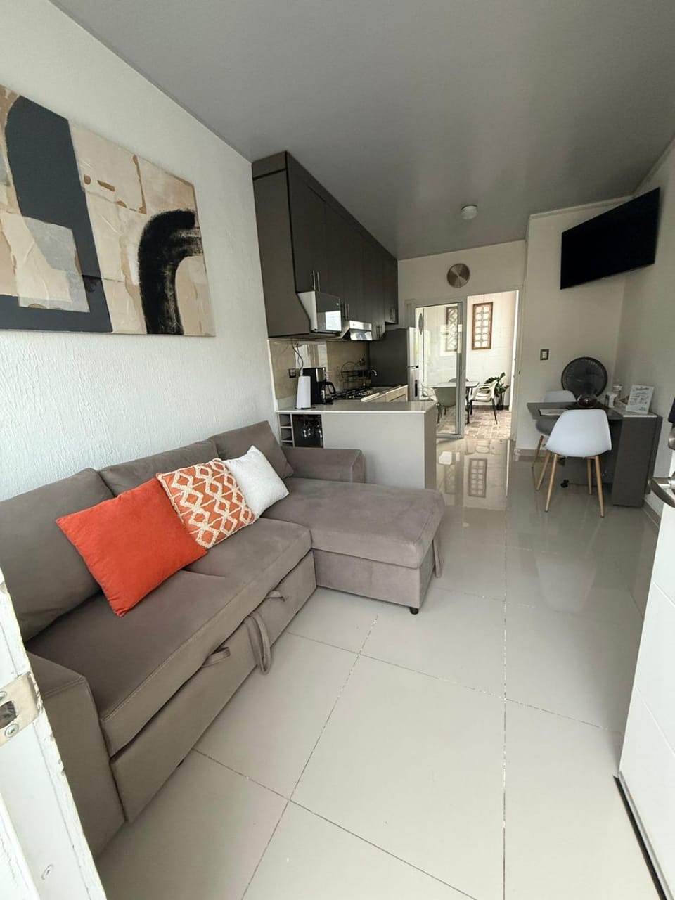 Kitchen or kitchenette, Living room, Dining area