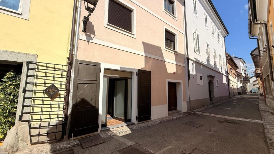Property building, Neighbourhood, Street view