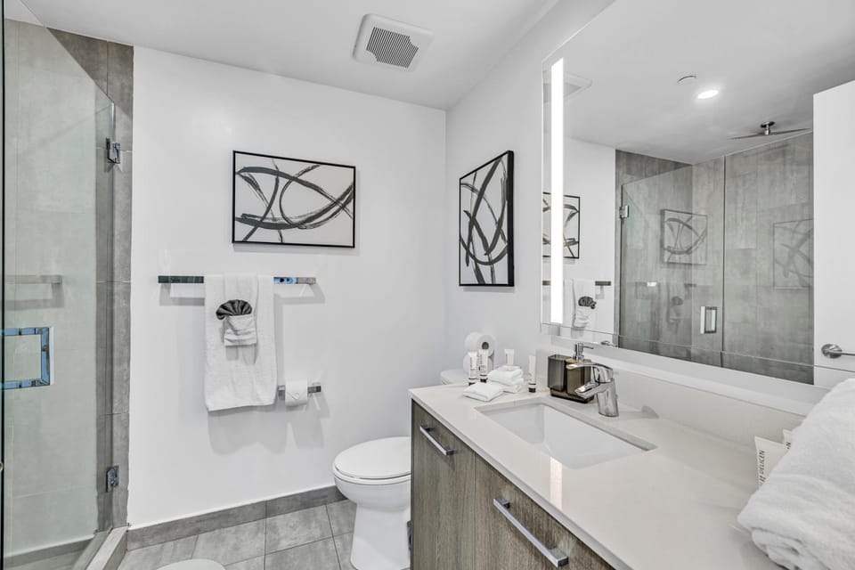 Shower, Bathroom, towels