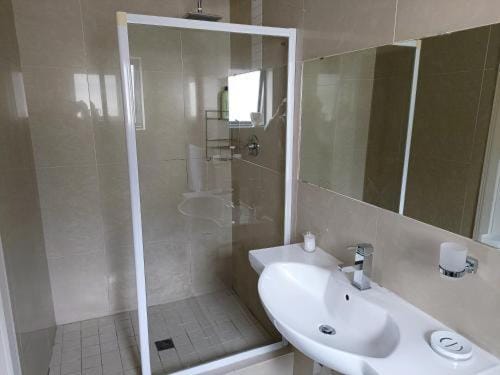 Camdene Guesthouse Apartment in Cape Town