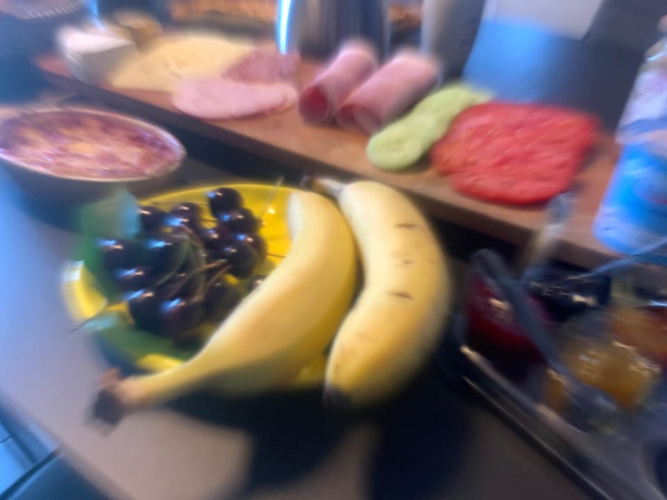 Food and drinks, Continental breakfast
