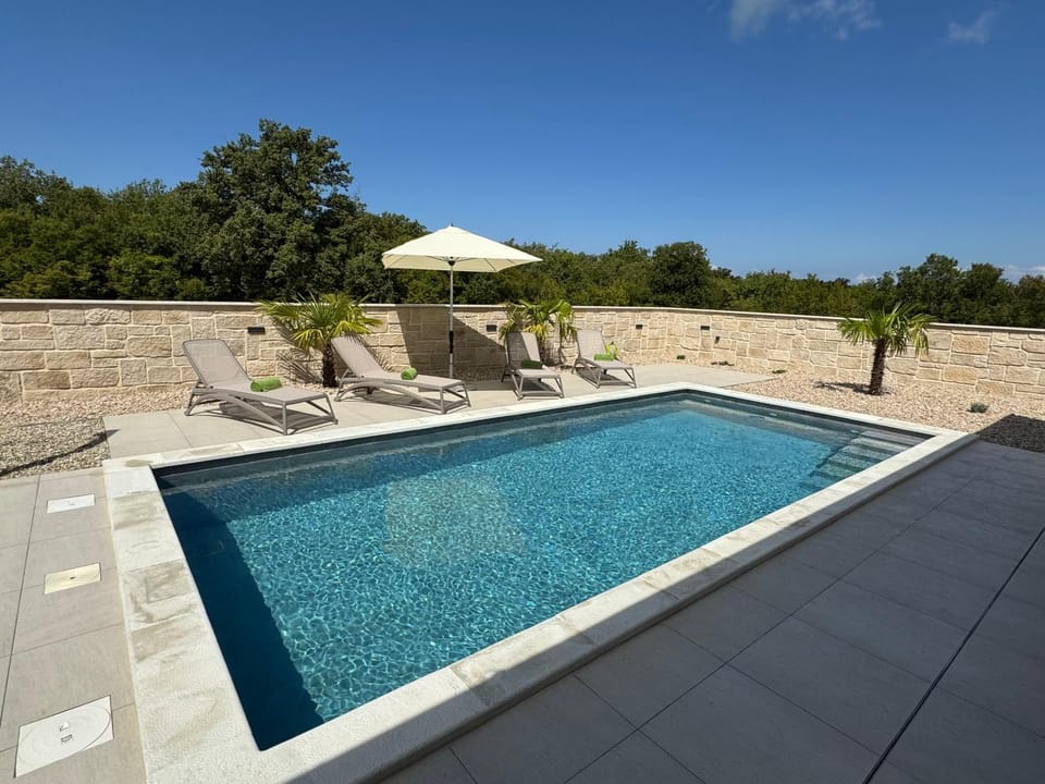 Pool view, Swimming pool, Swimming pool