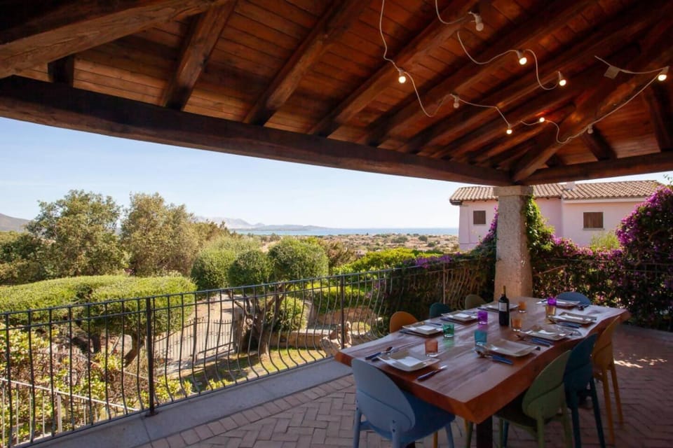 Luxury Seaview Villa - Villa Marinella Villa in Sardinia