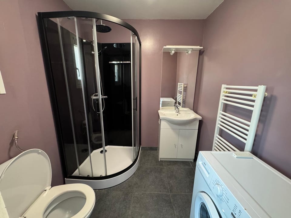 Bathroom, bidet