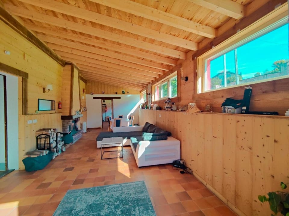 Living room, Seating area, fireplace