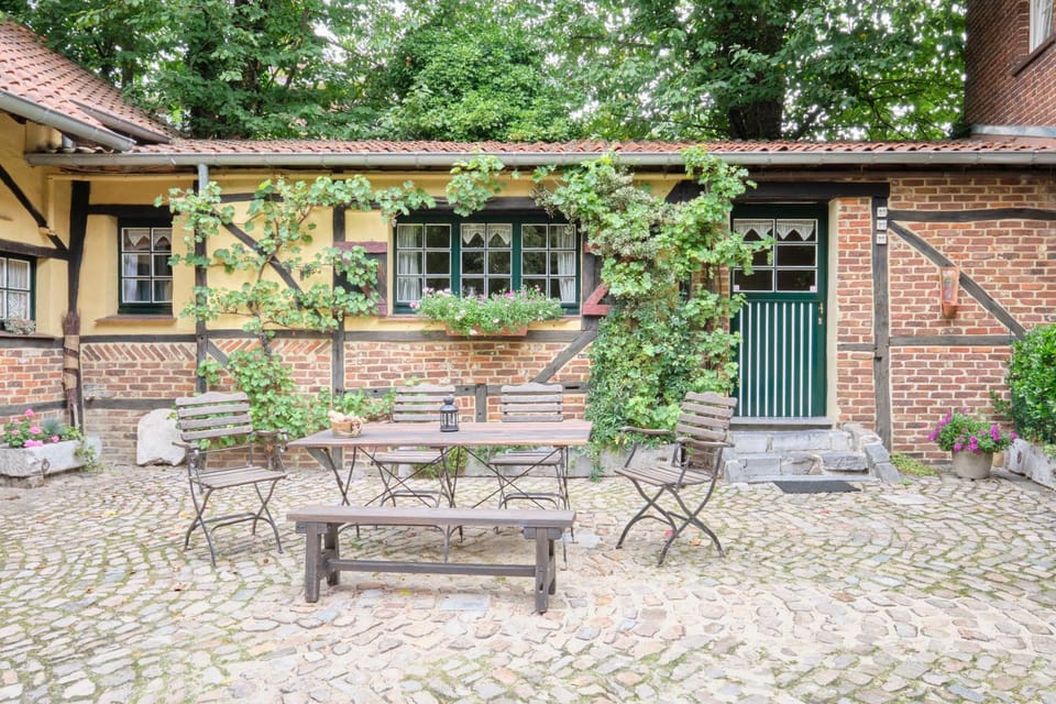 Hof ter Wallen House in Flanders