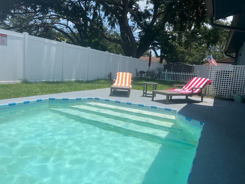 Day, Garden, Pool view, Swimming pool, sunbed