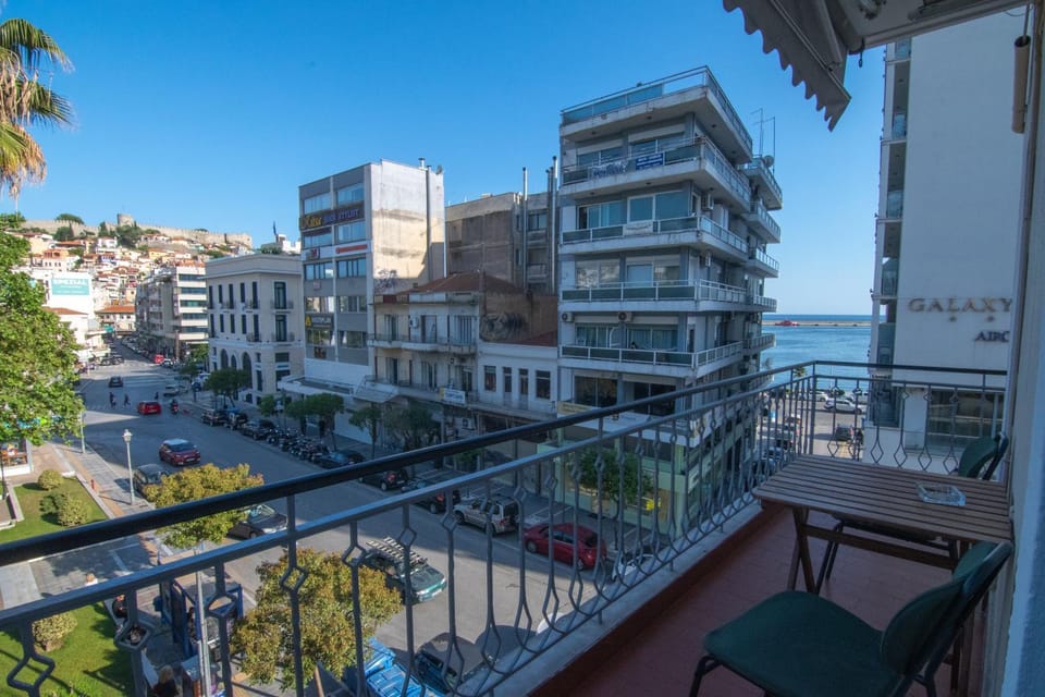 City view, Sea view, Street view, Location