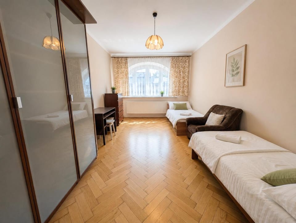 Central Sauna 4-bedroom Apartment Apartment in Krakow