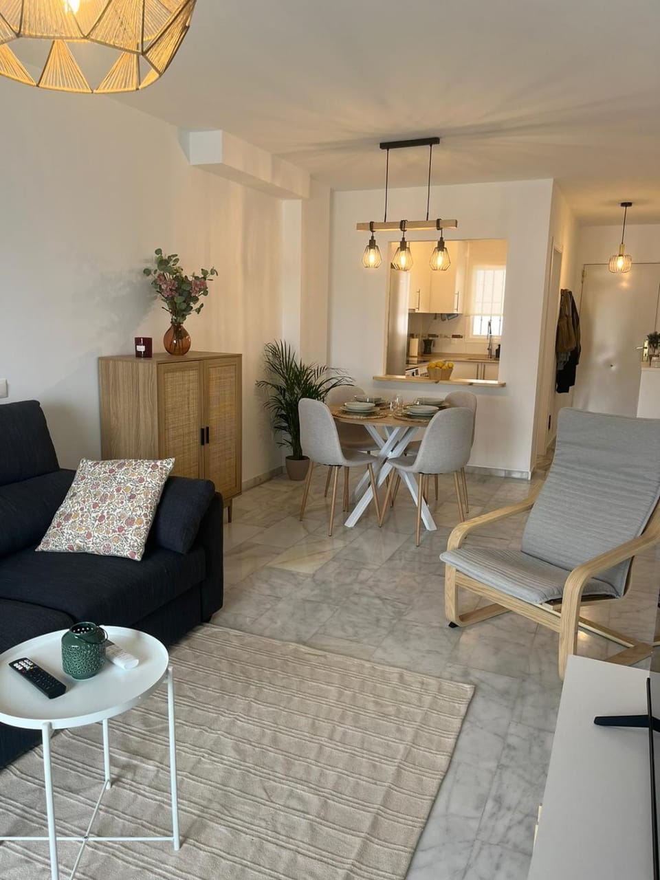 Apartamento con piscina y vistas - Cómpeta Apartment in Axarquía
