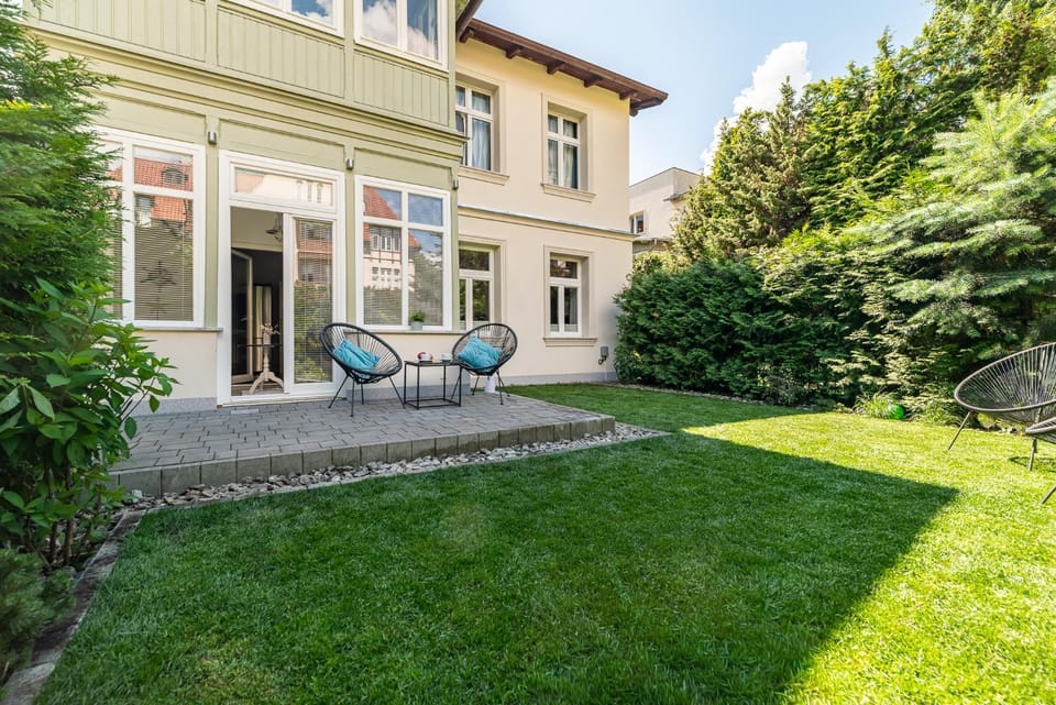 Property building, Garden