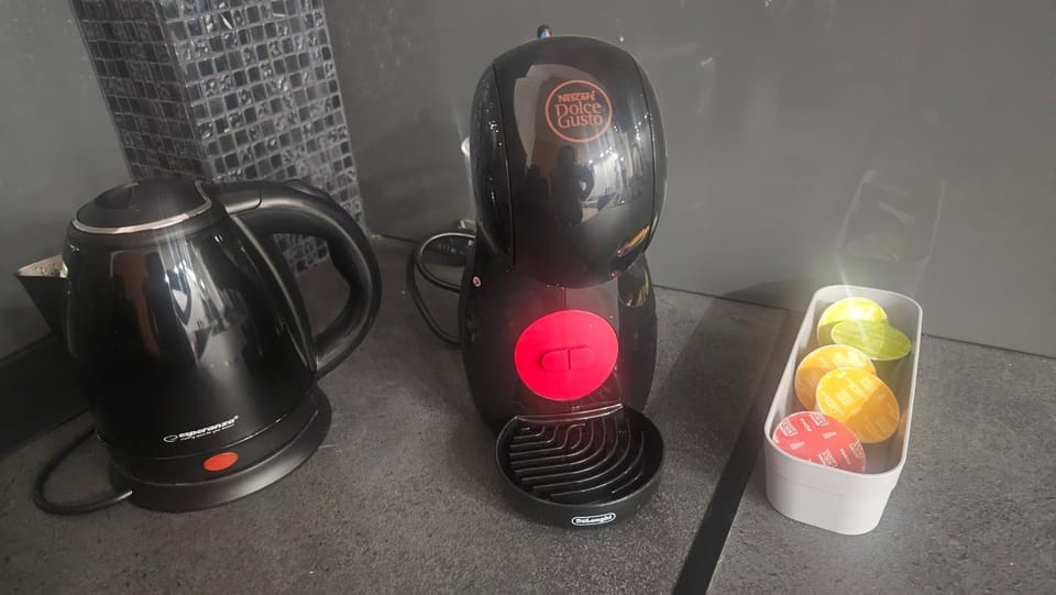 Coffee/tea facilities, Kitchen or kitchenette