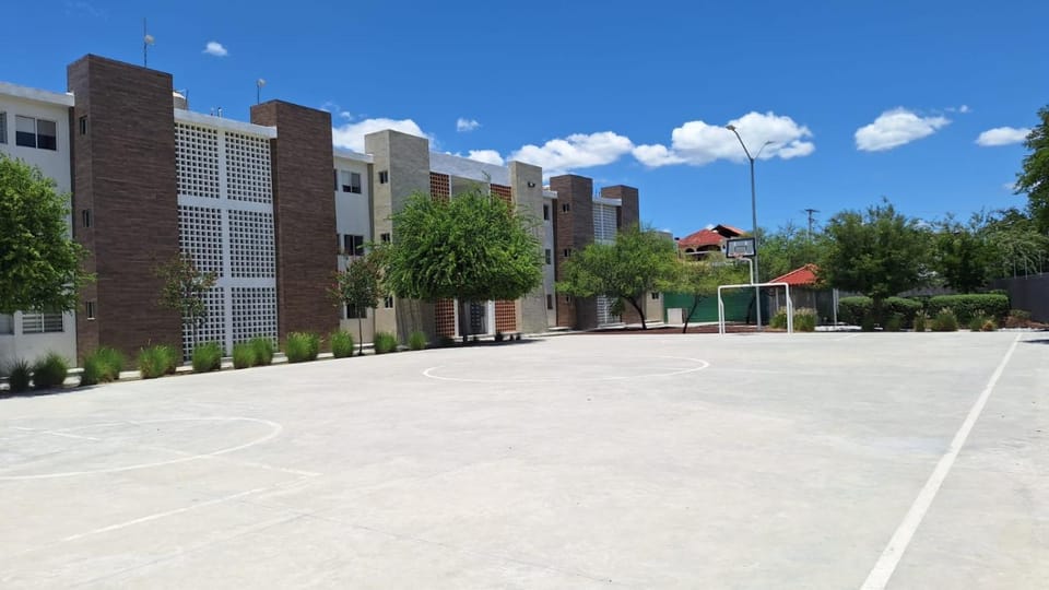 Property building, Day