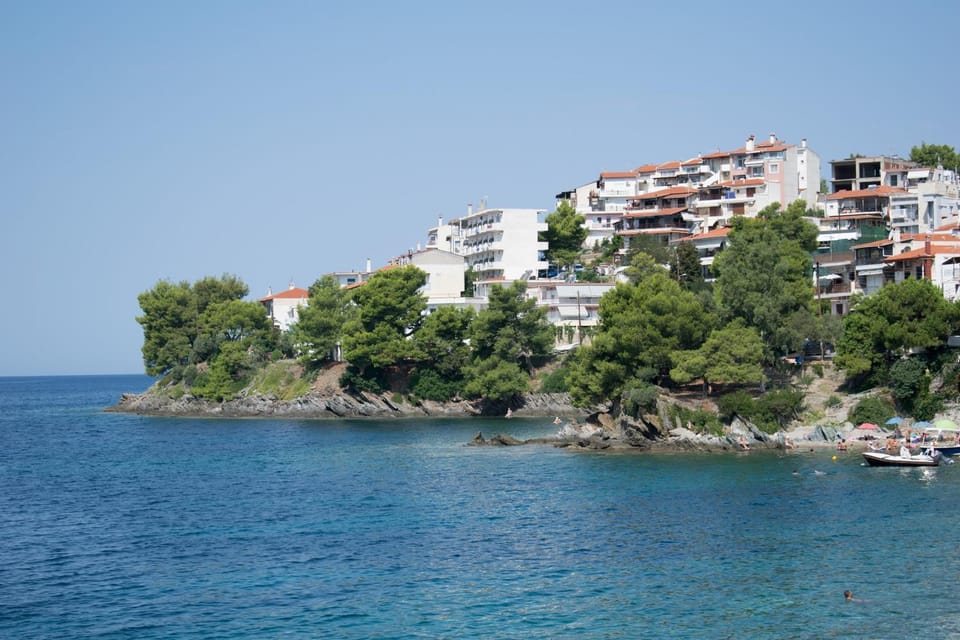 Neighbourhood, Natural landscape