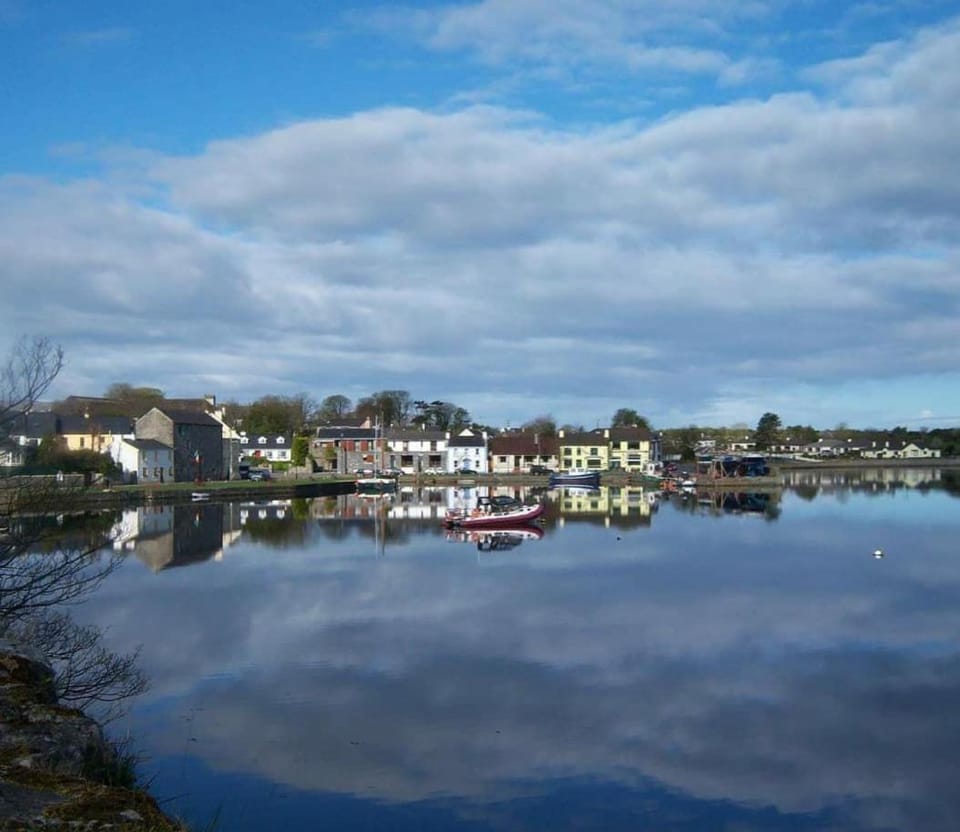 Aira Lodge Accommodation Bed and Breakfast in County Clare