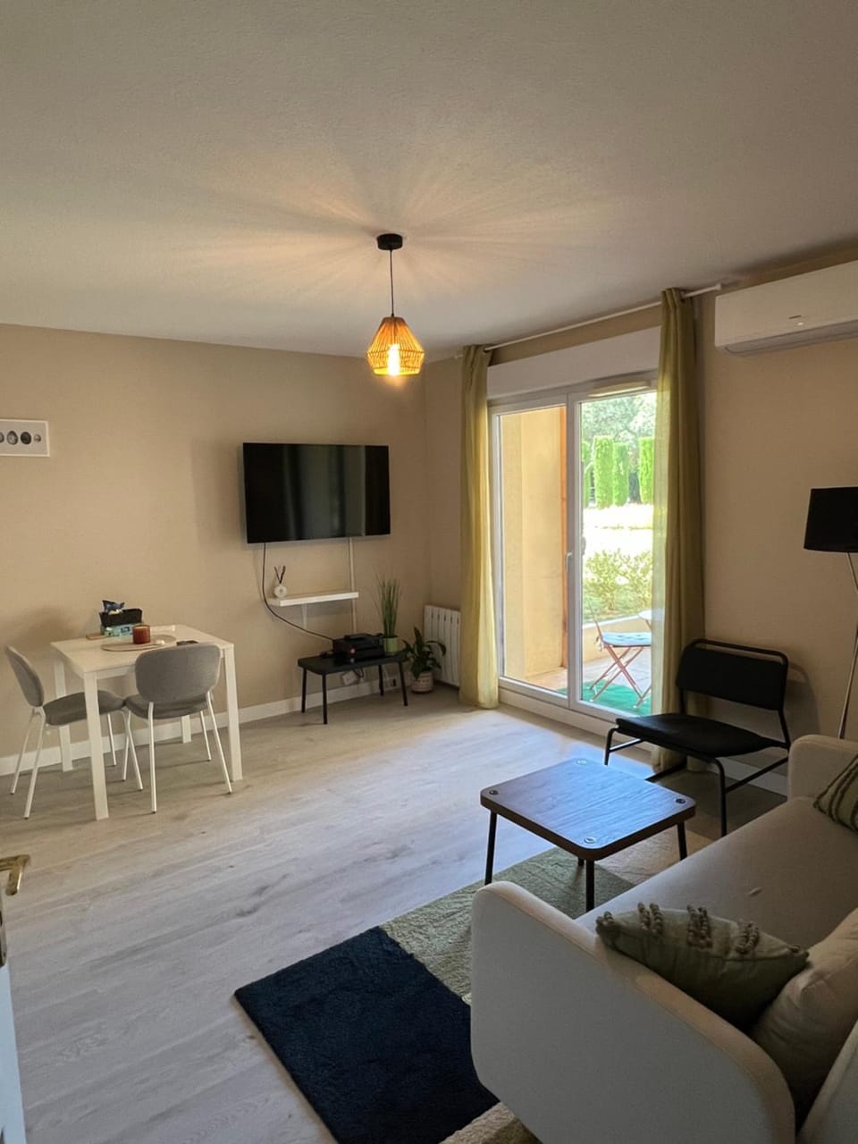 T2 Cosy Aéroport Toulouse Blagnac Apartment in Toulouse