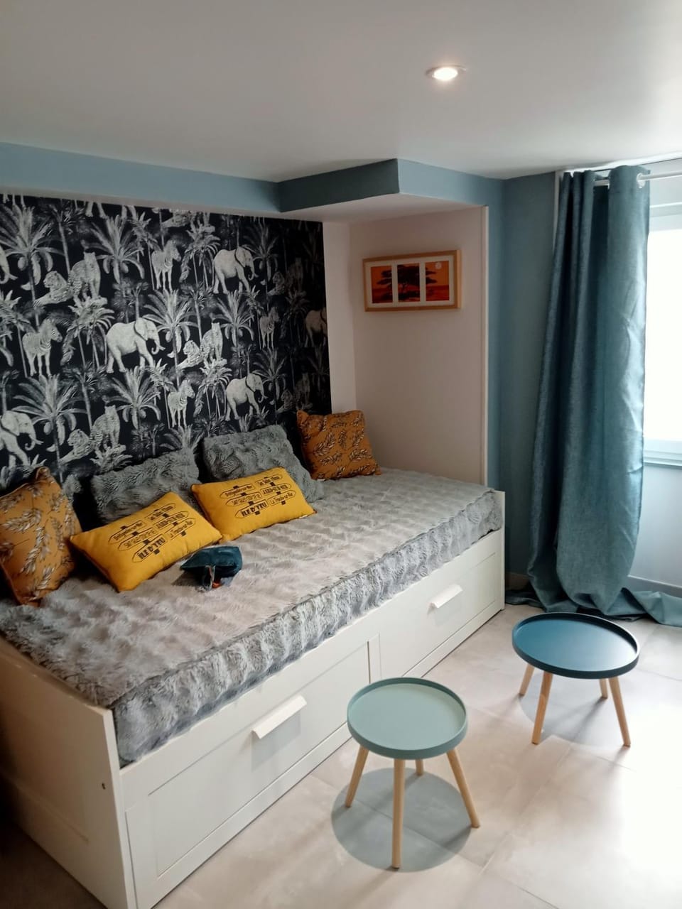 Bed, Bedroom