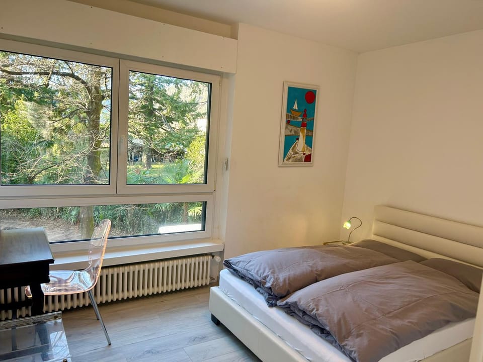 Lugano Lakefront - Private Beach & Pool Apartment in Canton of Ticino