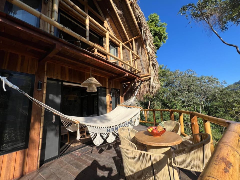 Mar y Sierra House in Magdalena, Colombia