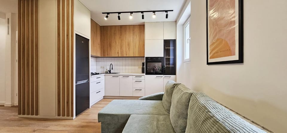 Kitchen or kitchenette, Living room, Seating area, stove