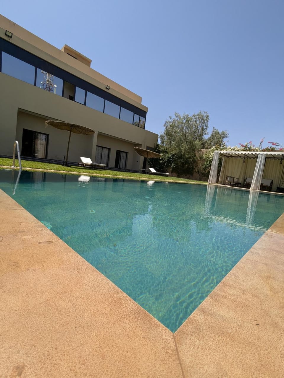 Swimming pool