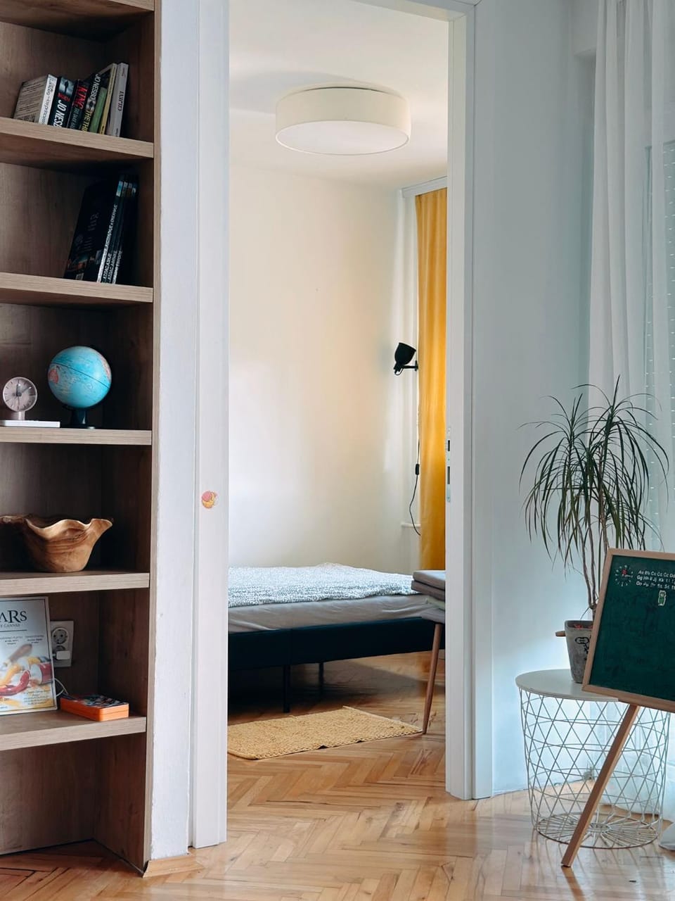 Bed, Bedroom