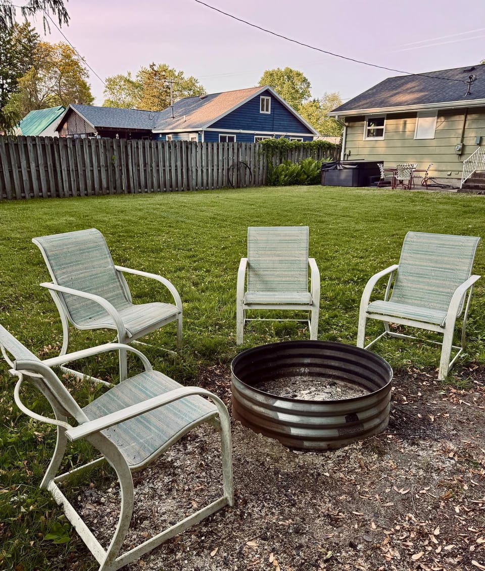 Chic Dunes Cottage with HOT TUB near Warren Dunes House in Sawyer