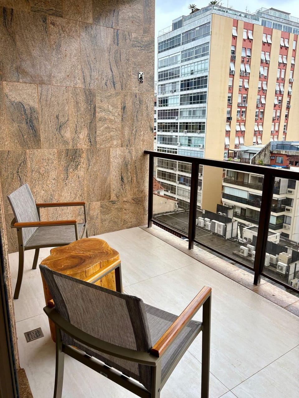 Flat Baixo Leblon Vista Lateral Mar Apartment in Rio de Janeiro