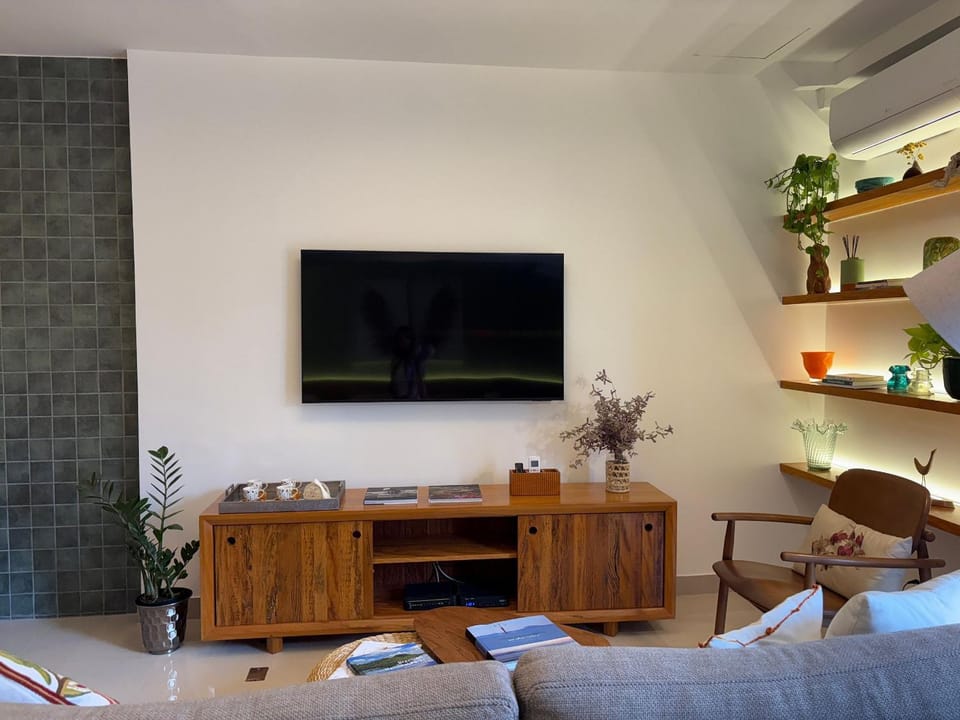 Flat Baixo Leblon Vista Lateral Mar Apartment in Rio de Janeiro