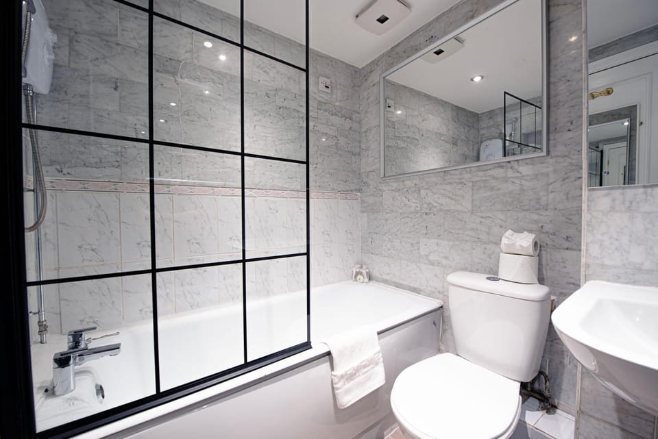 Bright Apt in Heart of Soho Apartment in City of Westminster