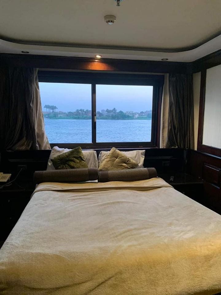 nile cruise king boat Hotel in Cairo Governorate