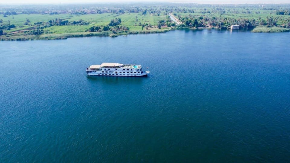 nile cruise king boat Hotel in Cairo Governorate