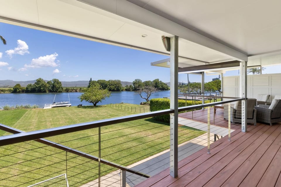 Reflections on the Tweed House in Murwillumbah