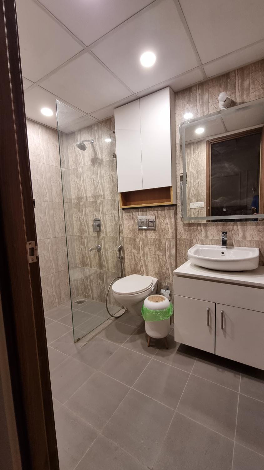 Shower, Bathroom, bidet, towels