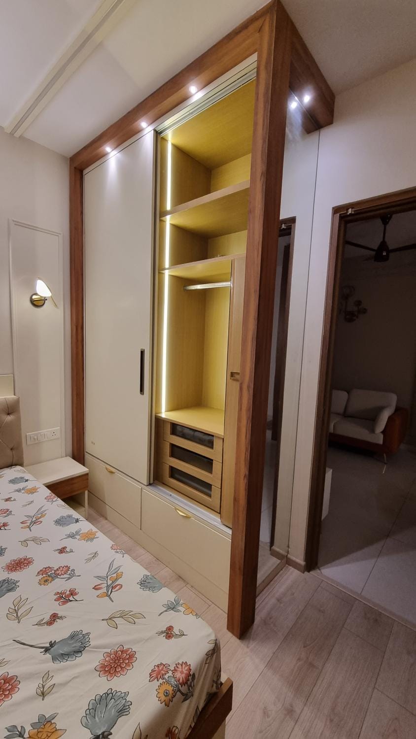 Bedroom, wardrobe