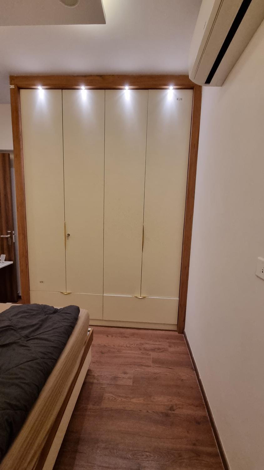 Bedroom, wardrobe