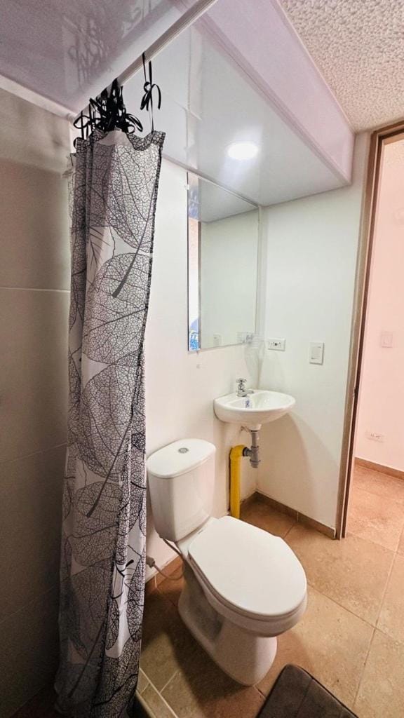 Apto 3 hab, junto al Centro Comercial Avenida, Piso 8 con ascensor Apartment in Fusagasugá