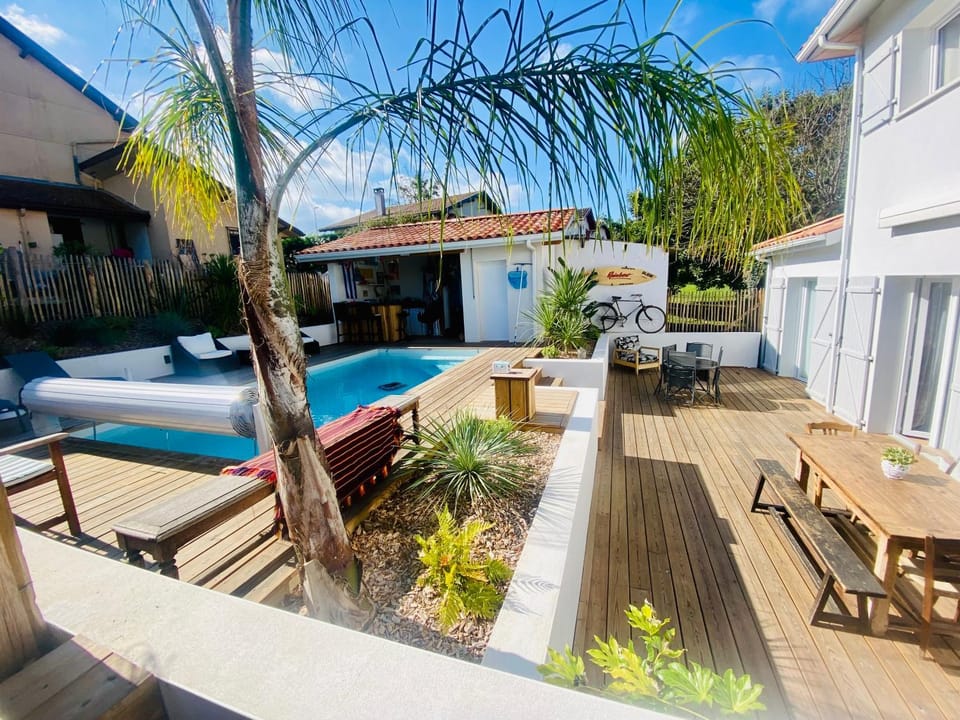 Villa exceptionnelle à Bayonne avec piscine et parking privée House in Bayonne