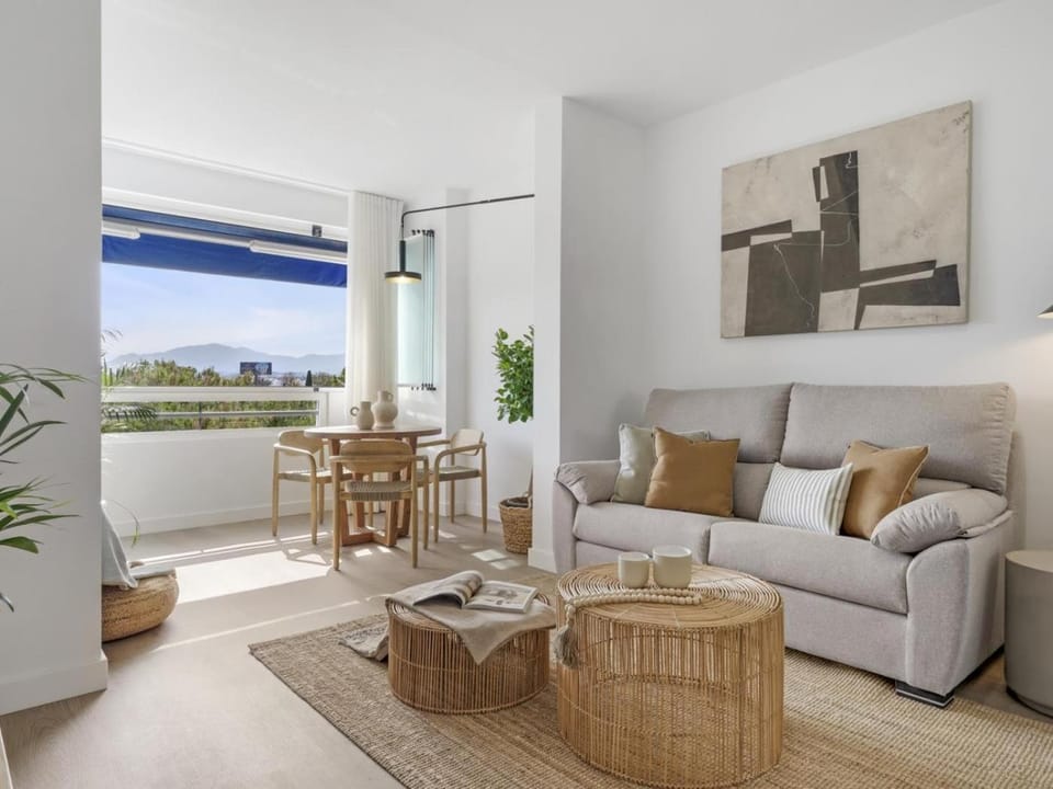 Balcony/Terrace, Living room