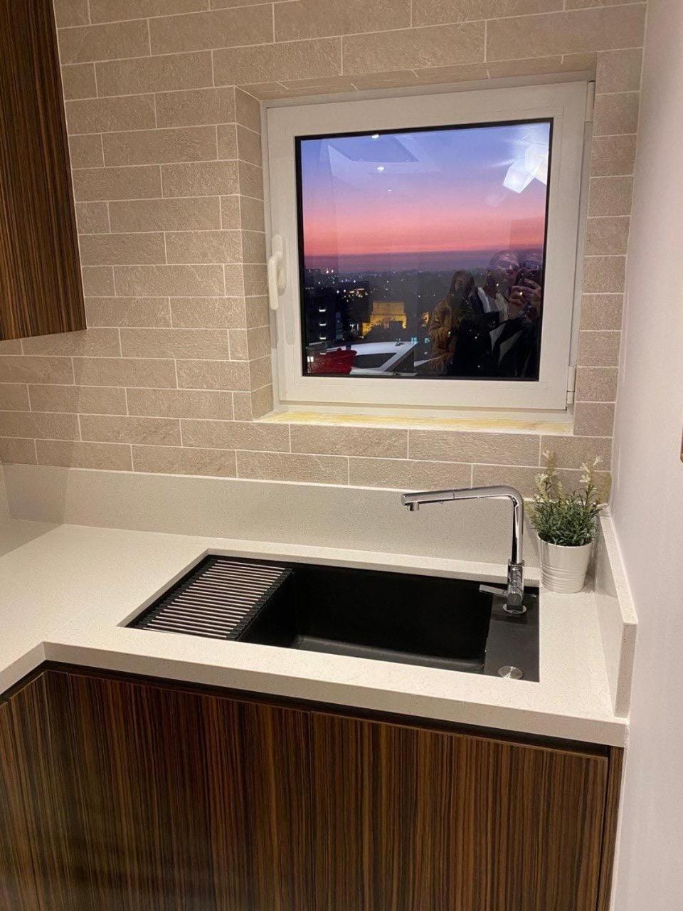 Natural landscape, Kitchen or kitchenette