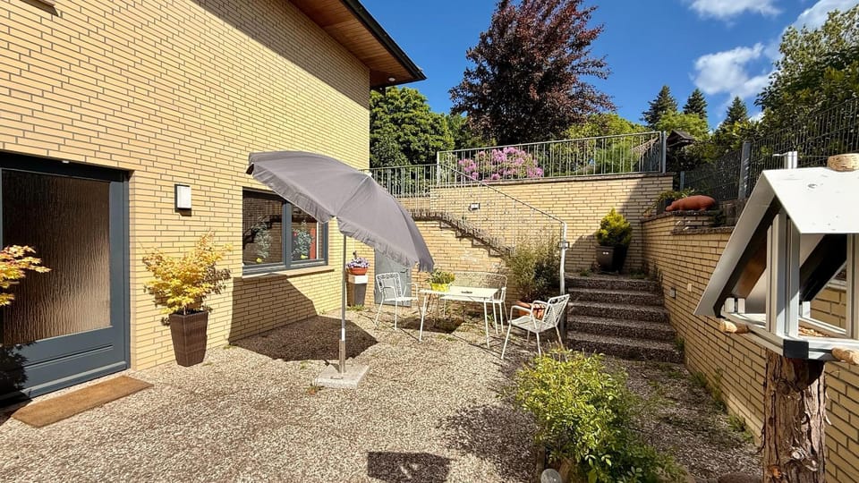 Property building, Patio, Balcony/Terrace, Balcony/Terrace