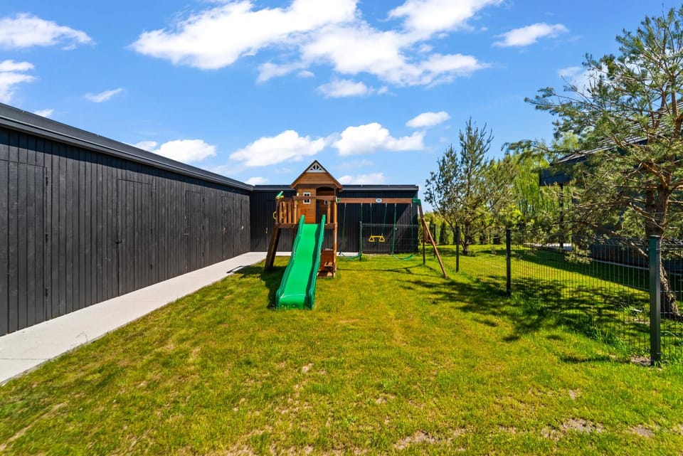 Spring, Day, Children play ground, Children play ground, Garden, Evening entertainment
