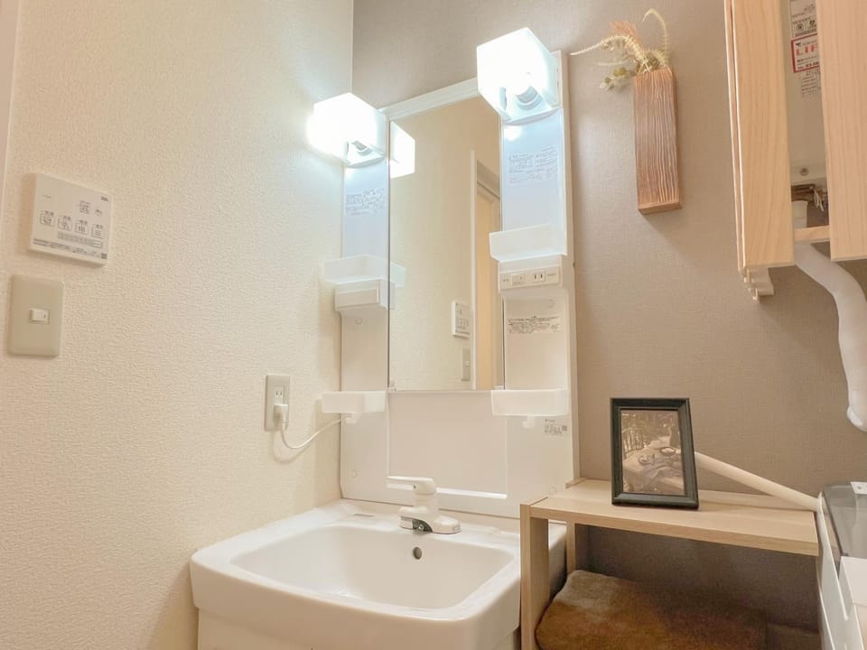Asakusa 2 Double Beds Apt, Free WiFi Apartment in Japan